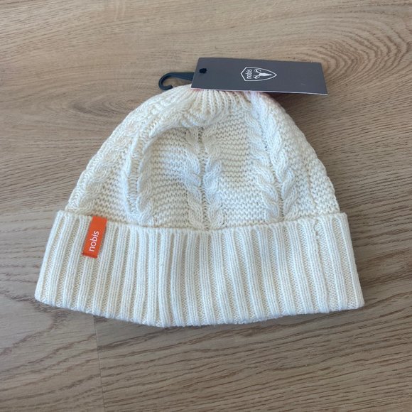 Nobis No Cold Shoulder Beanie - Picture 3 of 4